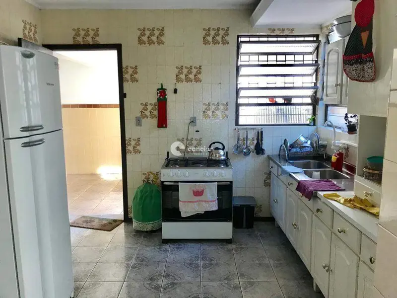 Casa à venda no Centro: 