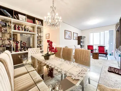 Apartamento à venda no Menino Jesus: 