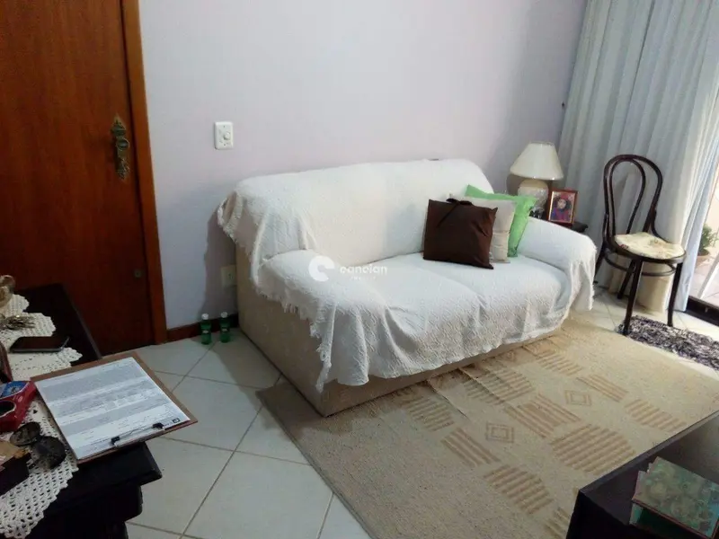 Apartamento à venda no Presidente João Goulart: 