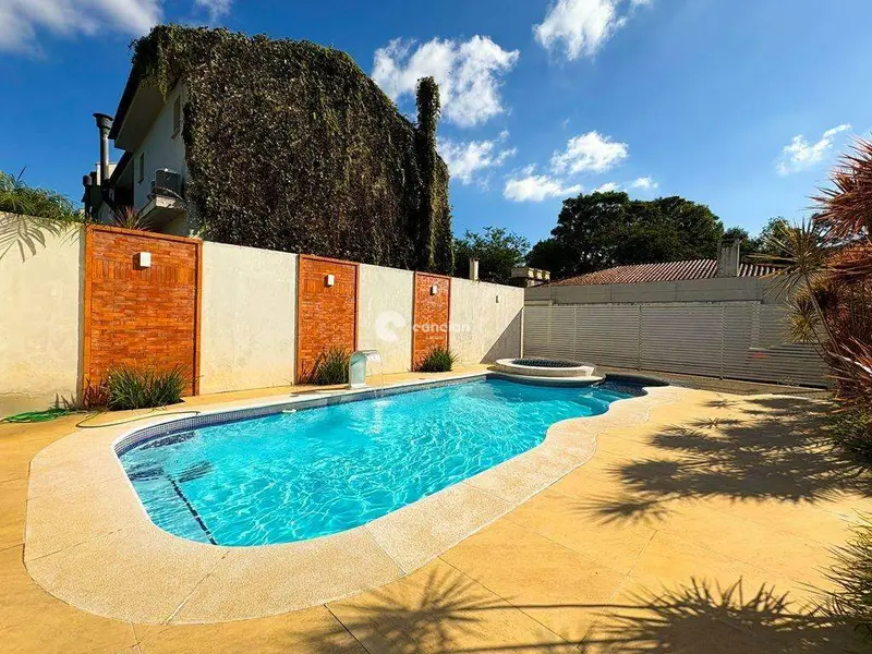 Casa de Condomínio à venda no Camobi: 