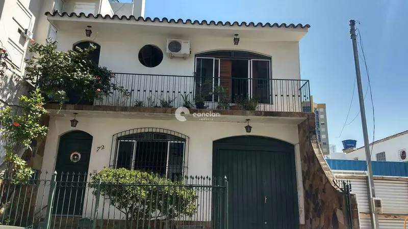 Casa à venda no Centro: