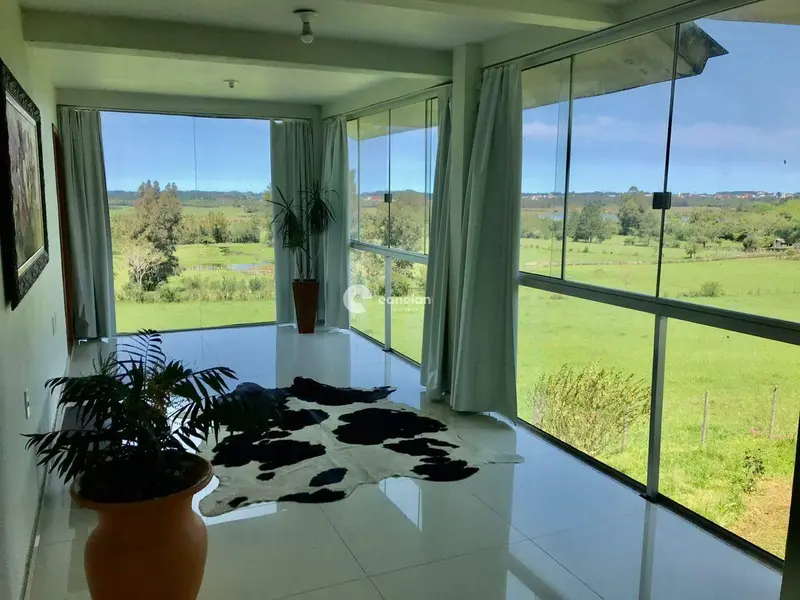 Casa à venda no Camobi: