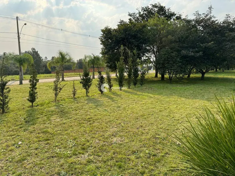 Terreno à venda no Parque Serrano: