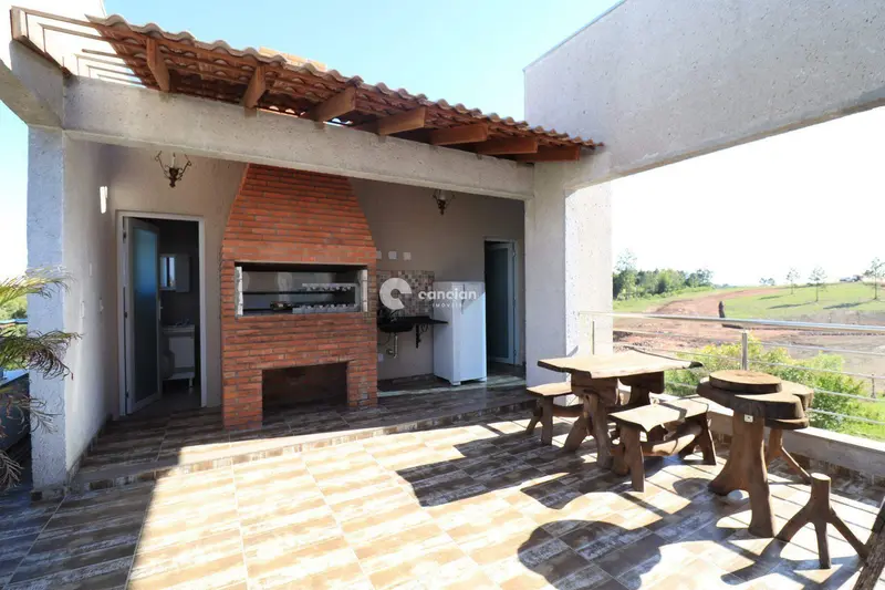 Casa à venda no Tomazetti: 