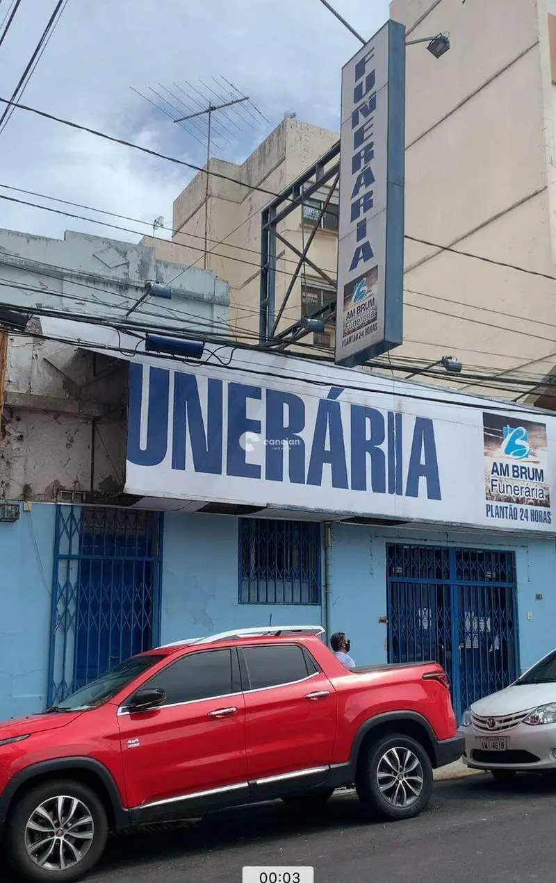 Casa Comercial à venda no Centro: