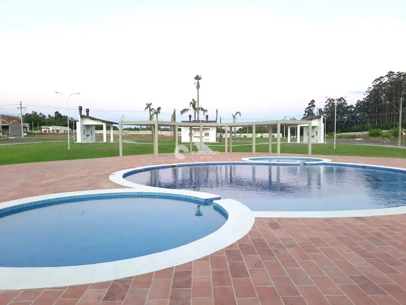 Terreno à venda no Camobi: