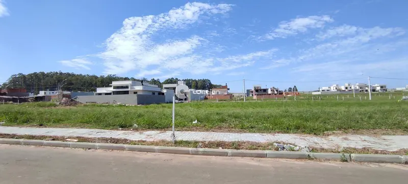 Terreno à venda no Camobi: