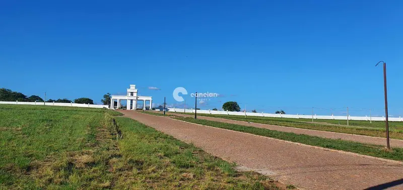 Terreno à venda no Camobi: 