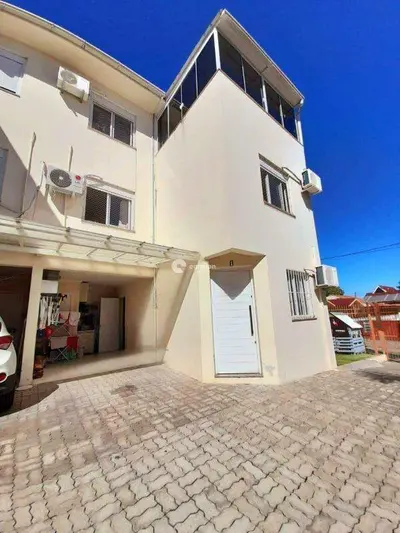 Casa de Condomínio à venda no Dom Antônio Reis: 