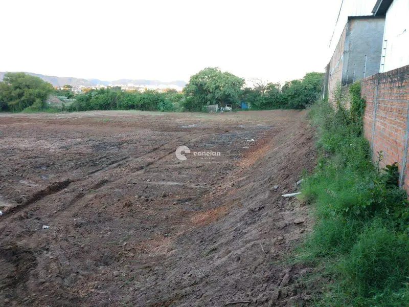 Terreno à venda no São João: 