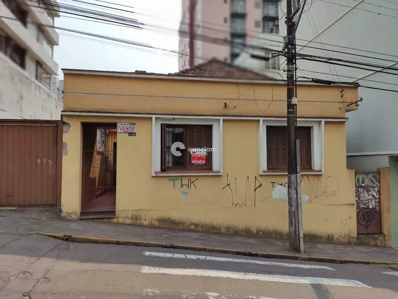 Casa à venda no Centro: 