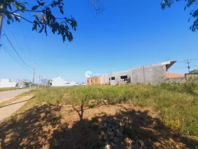 Terreno à venda no Camobi: 