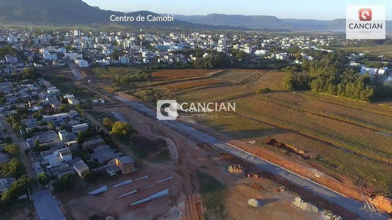 Terreno à venda no Camobi: 
