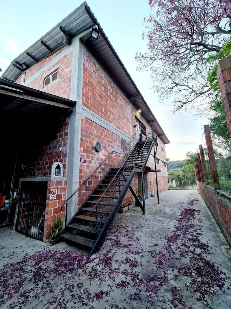 Prédio Comercial à venda no Santo Antão: 