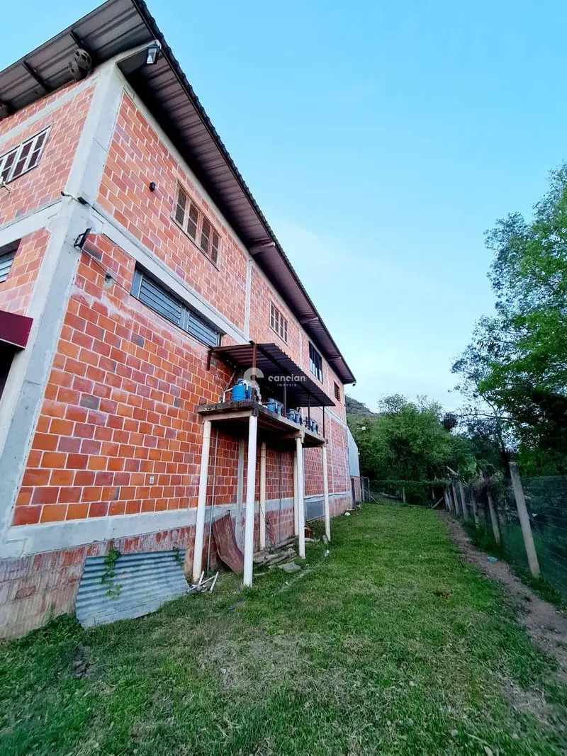 Prédio Comercial à venda no Santo Antão: 