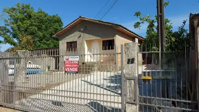 Casa à venda no Uglione: 
