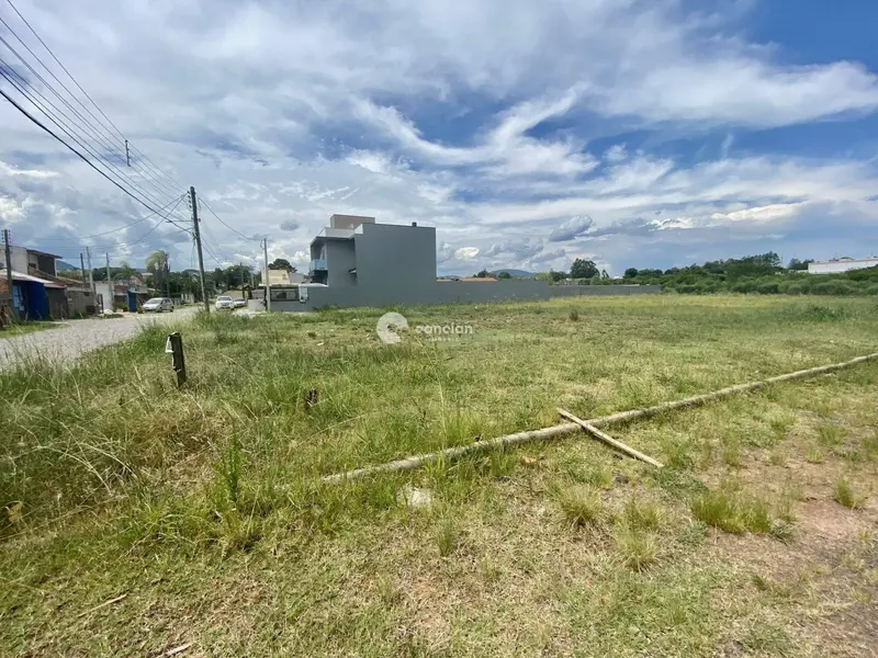 Terreno à venda no São José: