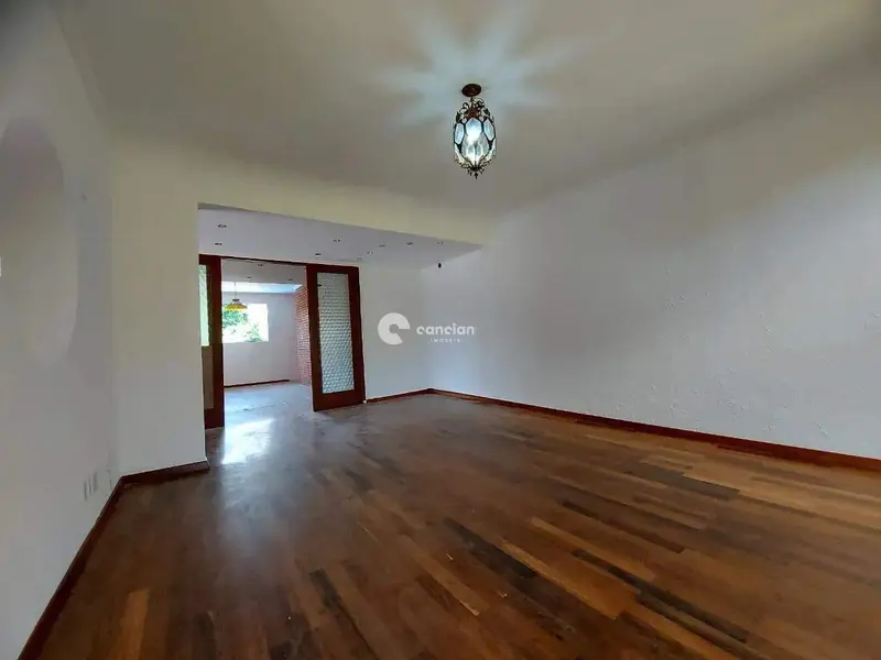 Casa à venda no Camobi: 