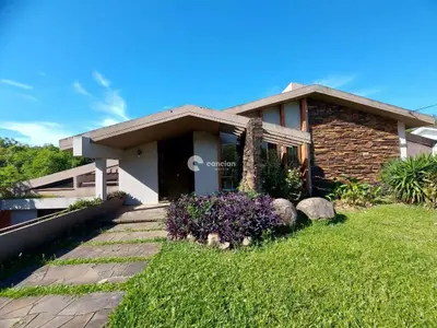 Casa à venda no Camobi: 