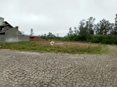 Terreno à venda no Pé de Plátano: 