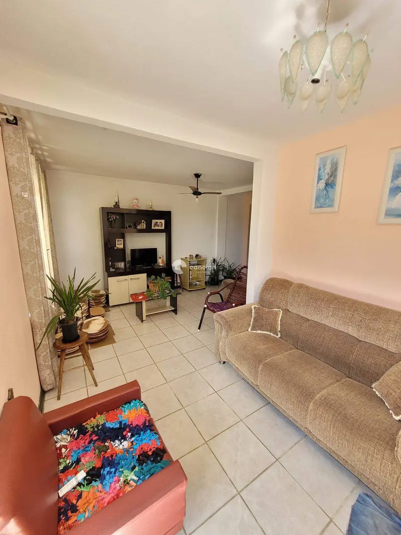 Casa à venda no Tancredo Neves: 