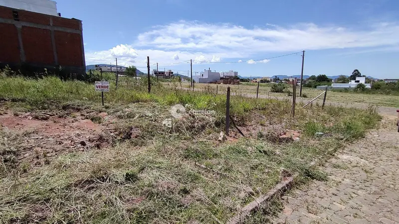 Terreno à venda no Camobi: