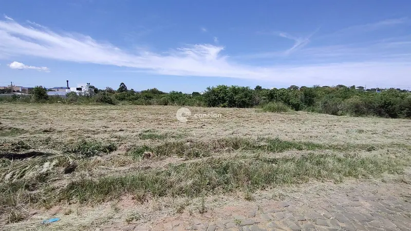 Terreno à venda no Camobi: