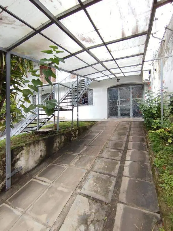 Casa à venda no Centro: