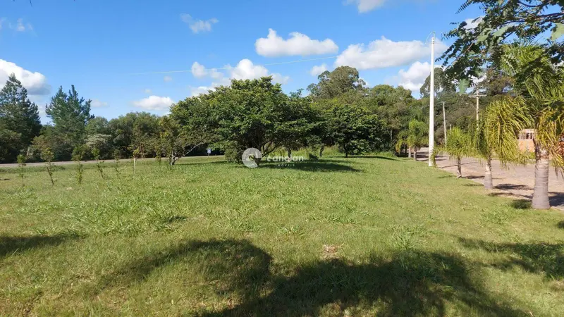 Terreno à venda no Parque Serrano: