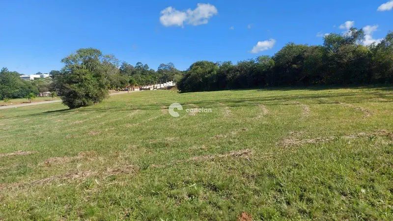 Terreno à venda no Parque Serrano:
