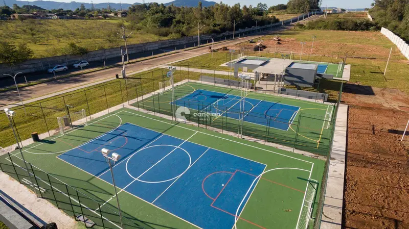 Terreno à venda no Camobi: 