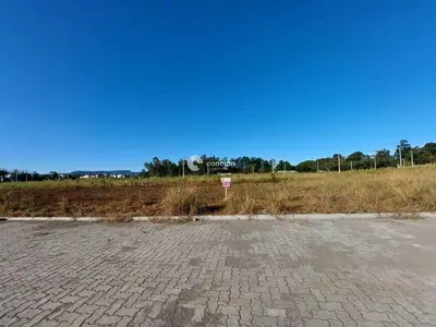 Terreno à venda no Camobi: 