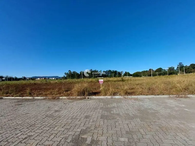 Terreno à venda no Camobi: