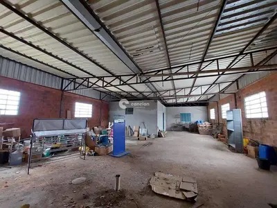 Prédio Comercial à venda no Tancredo Neves: 