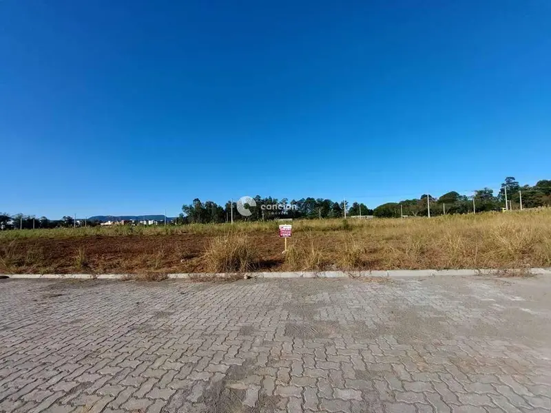 Terreno à venda no Camobi: