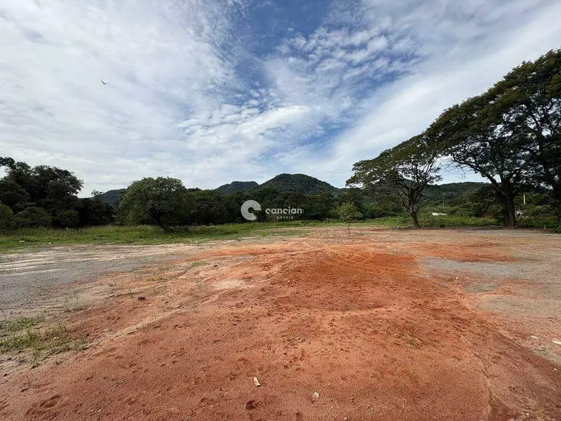 Terreno à venda no Presidente João Goulart: 