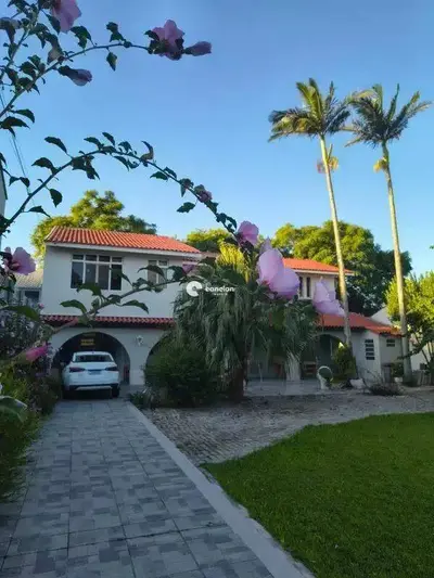 Casa de Condomínio para aluguel no Camobi: 