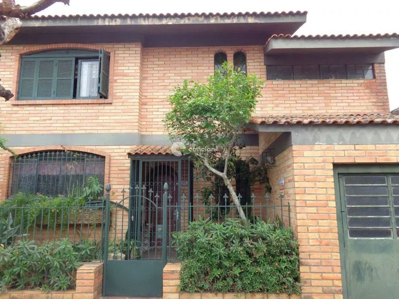 Casa à venda no Centro: