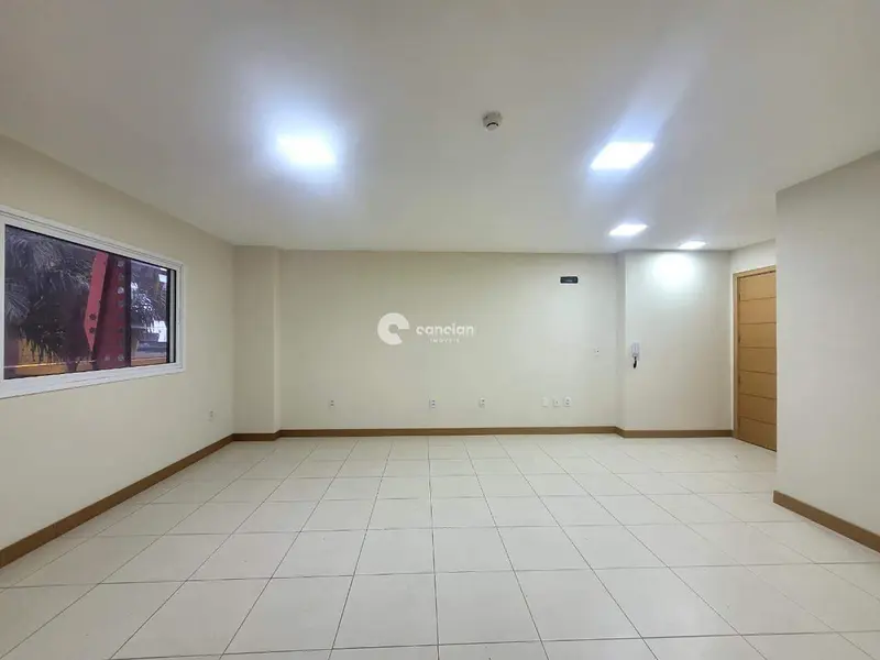 Sala Comercial para aluguel no Centro: 