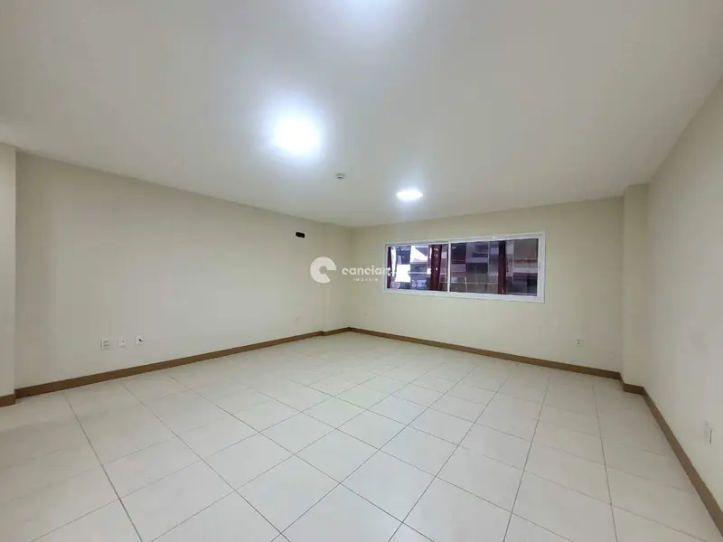 Sala Comercial para aluguel no Centro: 