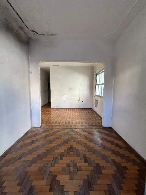 Casa à venda no Centro: