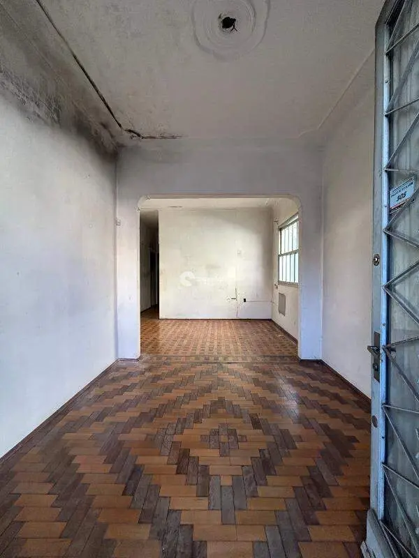 Casa à venda no Centro: