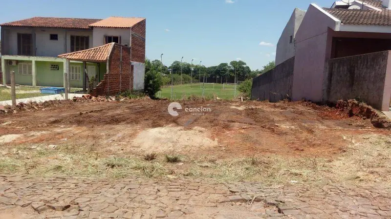 Terreno à venda no Camobi: 