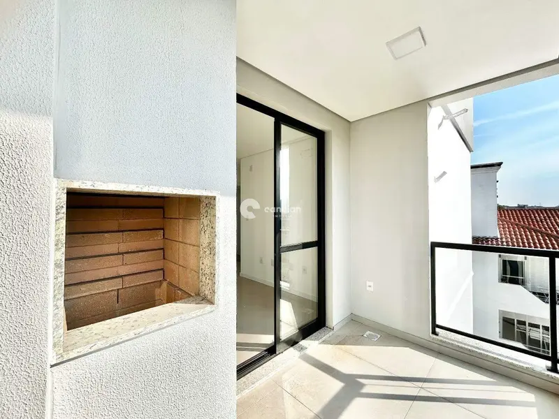 Apartamento à venda no Camobi: