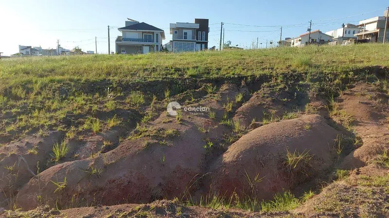 Terreno à venda no Tomazetti: 