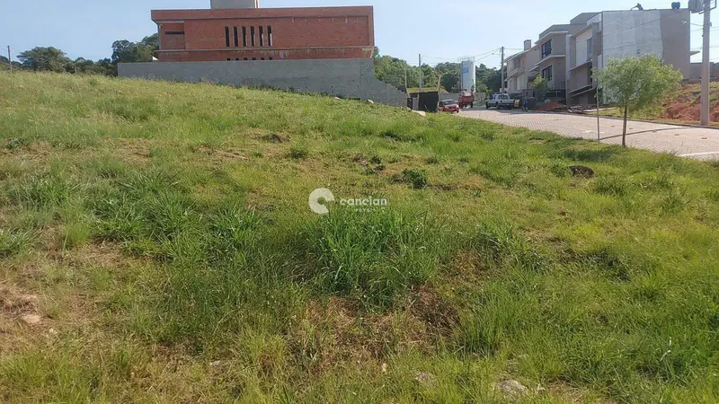Terreno à venda no Tomazetti: 