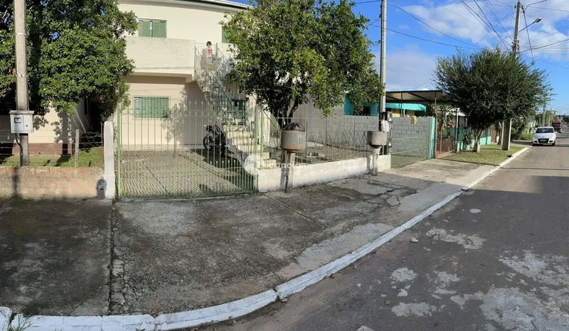 Casa à venda no Pinheiro Machado: 