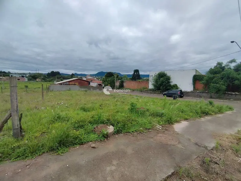 Terreno à venda no Pinheiro Machado: 