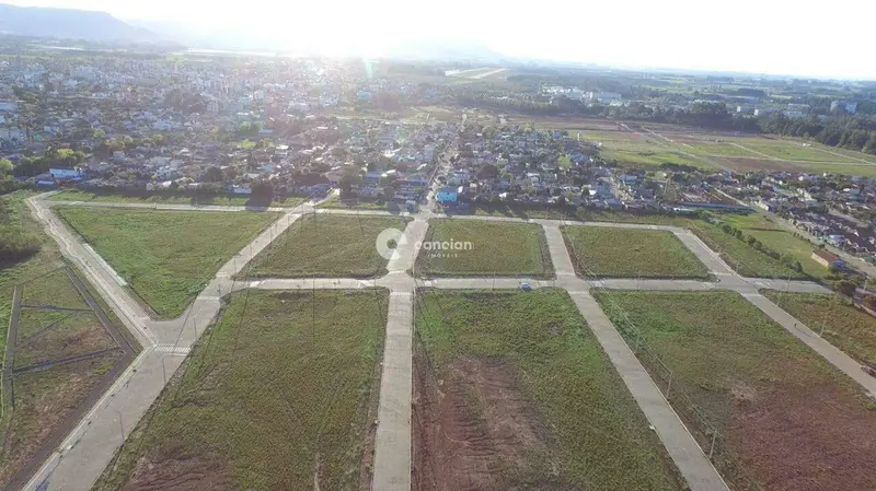 Terreno à venda no Camobi: