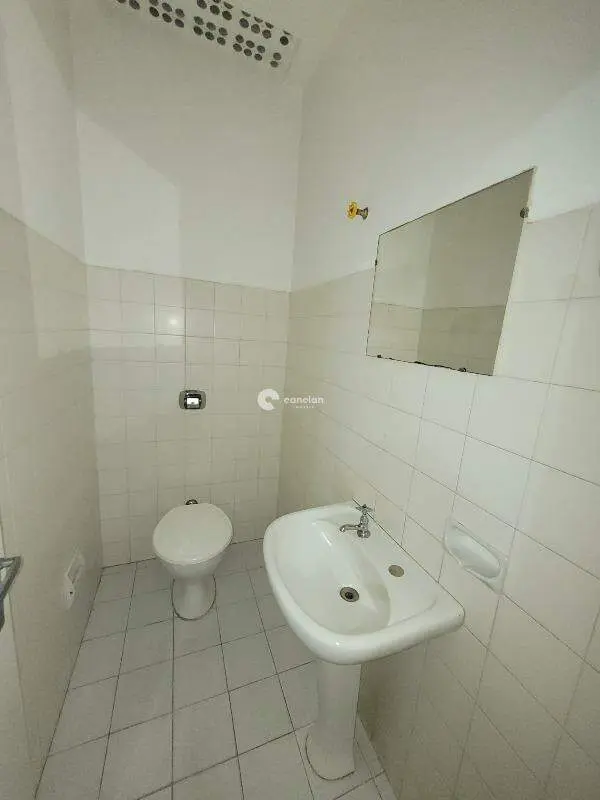 Sala Comercial para aluguel no Centro: 